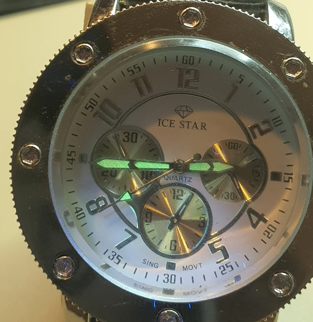 10/$20 Ice Star K-20910 Silver/White Men's Watch w/Rubber Strap